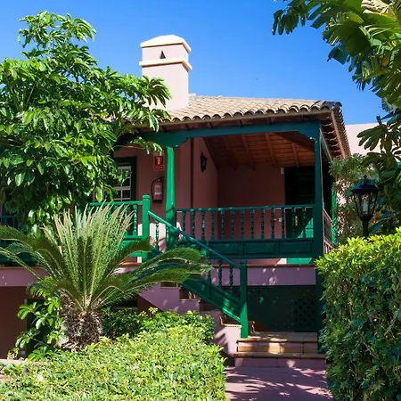 Oasis San Antonio Playa Cancajos.- BreNa Baja (la Palma)